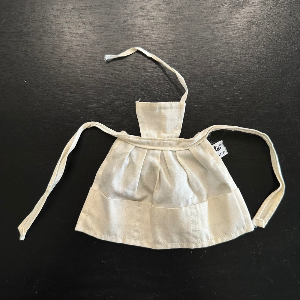 Vintage Mattel Barbie Doll 1960s Barbie-Q White Apron Tagged Accessory No 962